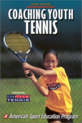 Melatih Tenis Remaja